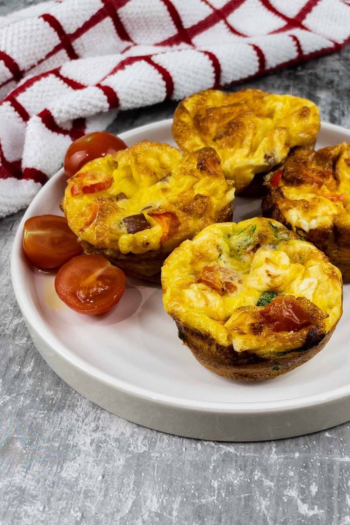 Omelette Muffins | fooodlove.com